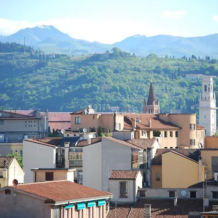 Apartamento La Mansarda Panoramica Verona Exterior foto
